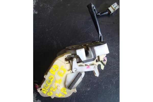Recambio de cierre electromagnetico trasero izquierdo para honda accord vii (cg, ck) 2.3 (ck2) referencia OEM IAM   