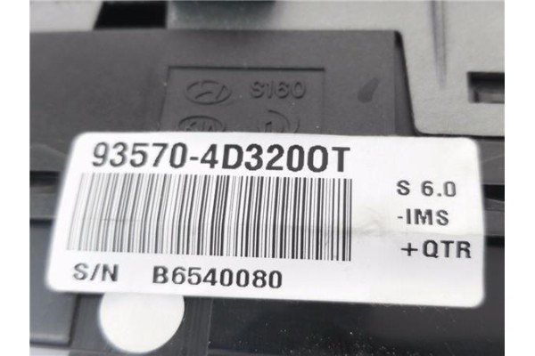 Recambio de mando elevalunas delantero izquierdo para kia carnival 2.9 crdi referencia OEM IAM 935704D320OT  
