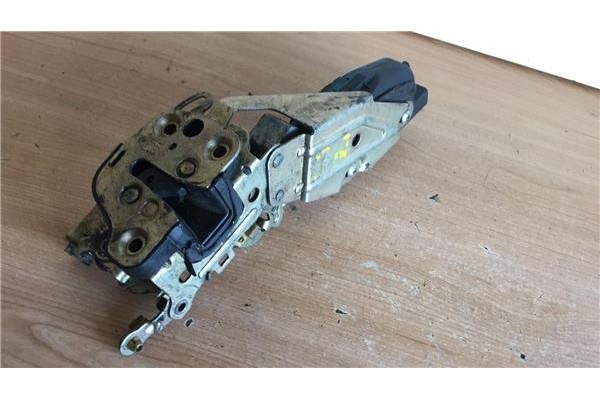 Recambio de cierre electromagnetico delantero derecho para opel calibra 2.0 básico referencia OEM IAM 90347226 92038996 