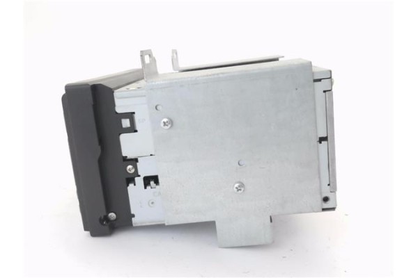 Recambio de pantalla para kia carnival 2.9 crdi referencia OEM IAM LAN8660EK  