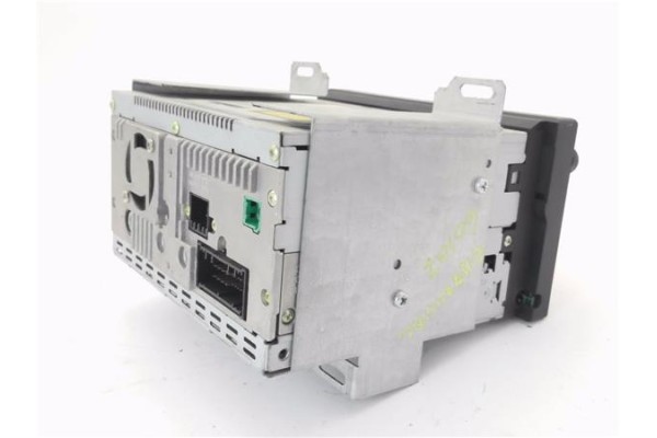 Recambio de pantalla para kia carnival 2.9 crdi referencia OEM IAM LAN8660EK  