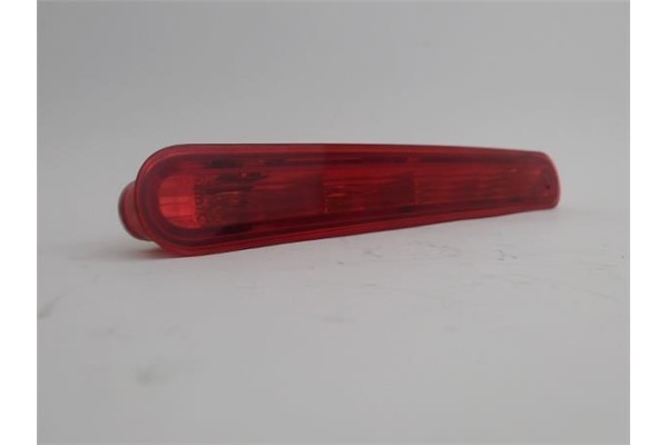 Recambio de luz central de freno para peugeot 207 referencia OEM IAM 9649986880  