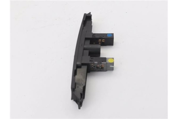 Recambio de conjunto interruptores para kia carnival 2.9 crdi referencia OEM IAM 937004D090VAD09  