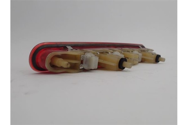 Recambio de luz central de freno para peugeot 207 referencia OEM IAM 9649986880  
