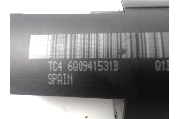 Recambio de mando de luces para volkswagen polo iv (9n3) 1.4 advance referencia OEM IAM 6Q0941531B  