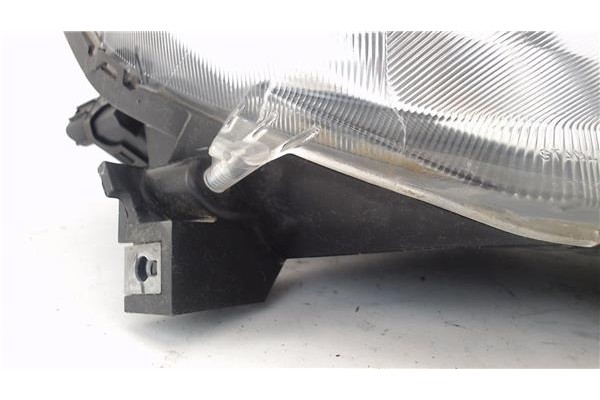 Recambio de faro delantero dcho para mitsubishi space star (a00) 1.2 motion referencia OEM IAM 8301C194  