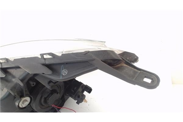 Recambio de faro delantero dcho para mitsubishi space star (a00) 1.2 motion referencia OEM IAM 8301C194  