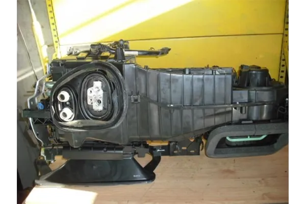 Recambio de carcasa calefaccion para seat leon (1p1) 1.4 tsi referencia OEM IAM 1K1820353  