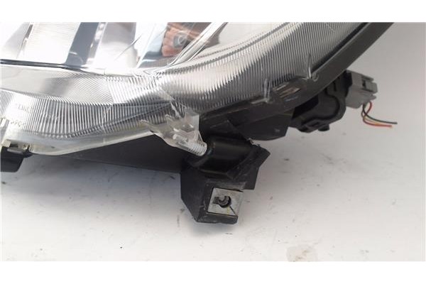 Recambio de faro delantero izquierdo para mitsubishi space star (a00) 1.2 motion referencia OEM IAM 8301C193  