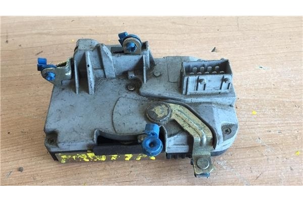 Recambio de cierre electromagnetico delantero izquierdo para citroen xantia berlina 1.6 armonia referencia OEM IAM   