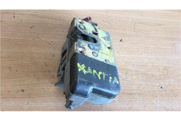 Recambio de cierre electromagnetico trasero izquierdo para citroen xantia berlina 1.6 armonia referencia OEM IAM   