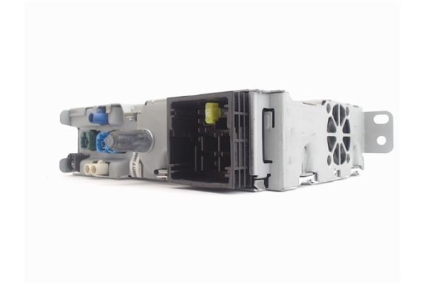 Recambio de radio / cd para citroen jumpy furgón 2.0 club m referencia OEM IAM 9834033880  