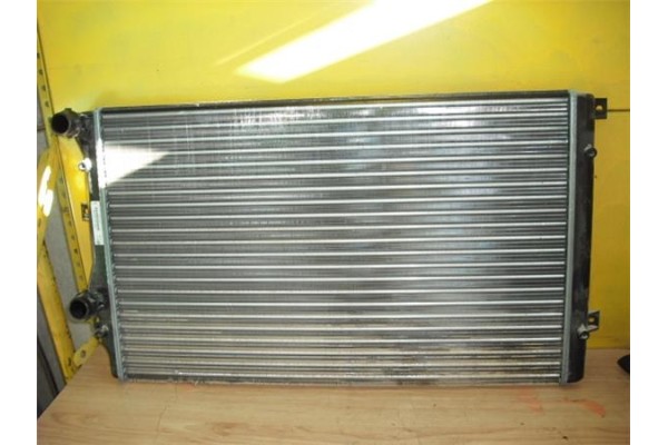 Recambio de radiador para seat leon (1p1) 1.4 tsi referencia OEM IAM 1K0121253BB   Recambio de radiador para seat leon (1p1) 1.4 tsi referencia OEM IAM 1K0121253BB