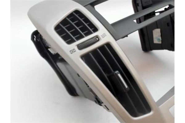 Recambio de consola para kia ceed (ed) 1.6 crdi 115 referencia OEM IAM 847401H000  