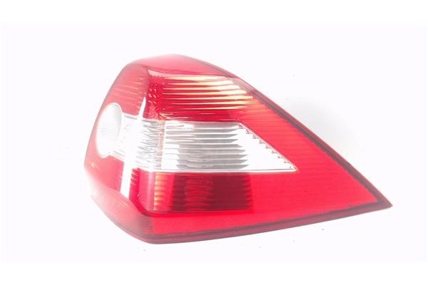 Recambio de piloto trasero derecho para renault megane ii classic berlina 2.0 expression referencia OEM IAM 8200142681  