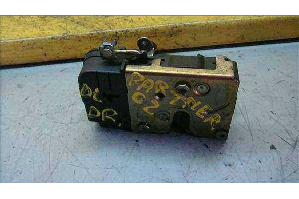 Recambio de cierre electromagnetico delantero derecho para peugeot partner furgón (5) 1.9 d referencia OEM IAM 9136P7  