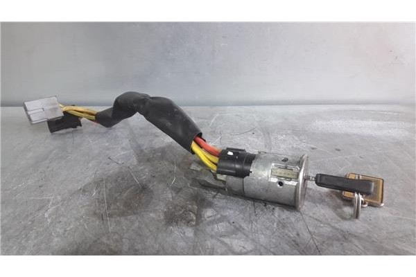Recambio de clausor para renault rapid /express (f40) 1.9 d kombi referencia OEM IAM 7701044087 7701349745 