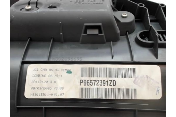 Recambio de cuadro completo para citroen c4 berlina 1.6 hdi referencia OEM IAM P96572391ZD 281124203A 
