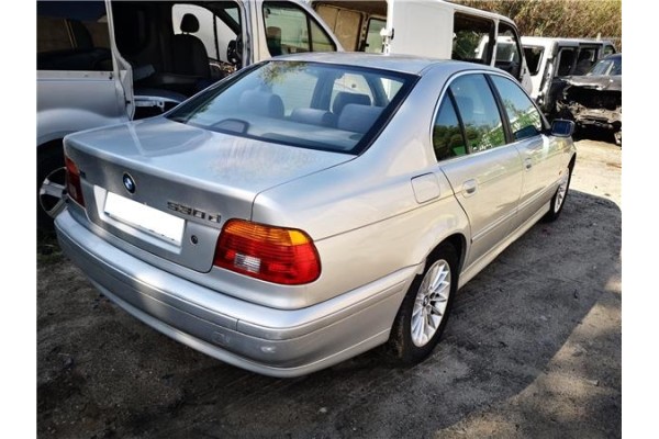 bmw serie 5 berlina (e39) del año 2001