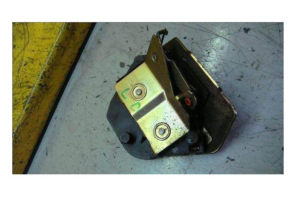 Recambio de cierre electromagnetico trasero derecho para peugeot partner furgón (5) 1.9 d referencia OEM IAM 913877  