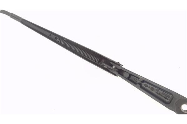 Recambio de brazo limpiaparabrisas delantero derecho para ford focus (daw, dbw) 1.8 tdci referencia OEM IAM 1064742 XS4117526BC 
