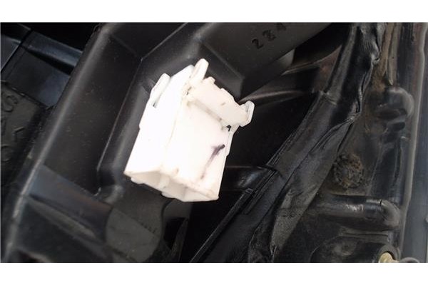Recambio de piloto trasero izquierdo para nissan micra (k11) 1.3 i 16v referencia OEM IAM B65555F301  