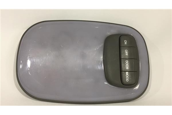 Recambio de luz delantero central techo para hyundai h-1 starex 2.5 crdi referencia OEM IAM 928004A401  