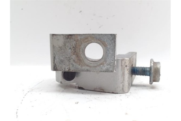 Recambio de bisagra sup. puerta delantero izquierda para volkswagen passat berlina (3b3) 1.9 highline referencia OEM IAM   