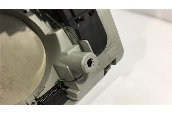Recambio de luz delantero central techo para audi a3 sportback (8pa) 2.0 tdi ambiente (dpf) referencia OEM IAM 8E0947565  