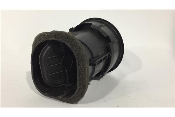 Recambio de conducto ventilacion derecho para audi a3 sportback (8pa) 2.0 tdi ambiente (dpf) referencia OEM IAM 8P0820801  