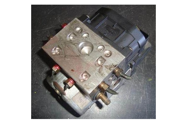Recambio de nucleo abs para honda civic vi coupé (em) 1.7 i vtec referencia OEM IAM 1100004128018170194 0265216821 