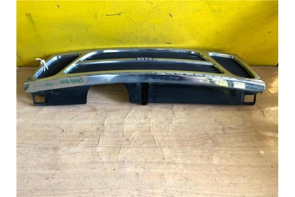 Recambio de rejilla capo para saab 900 2.0 referencia OEM IAM   