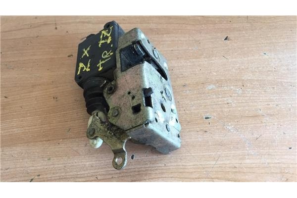 Recambio de cierre electromagnetico trasero izquierdo para citroen zx 1.4 / 1.4i avantage referencia OEM IAM   