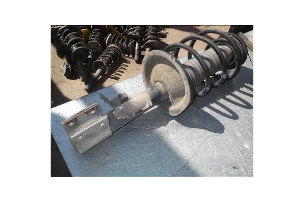 Recambio de amortiguador delantero completo para peugeot 307 break (3e) 1.6 16v referencia OEM IAM   