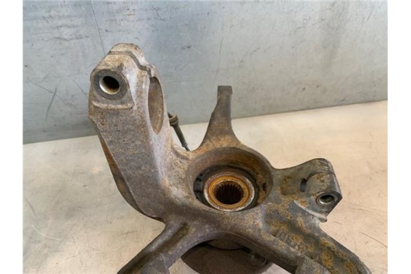 Recambio de mangueta delantero derecha para ford focus (daw, dbw) 1.8 tdci referencia OEM IAM 4356606  