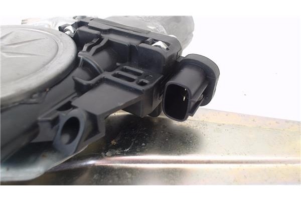 Recambio de mecanismo elevalunas trasero derecho para mitsubishi space star (a00) 1.2 motion referencia OEM IAM 5743A224  