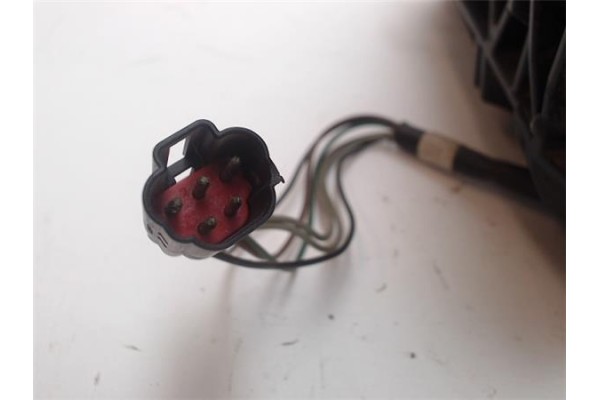 Recambio de retrovisor electrico derecho para ford focus berlina (cak) referencia OEM IAM   438 , FIAT | 456 , FIAT | 36 , FORD 