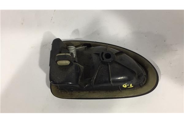 Recambio de manilla int. puerta trasero derecha para renault clio ii fase ii (b/cb0) 1.5 authentique referencia OEM IAM 82004238