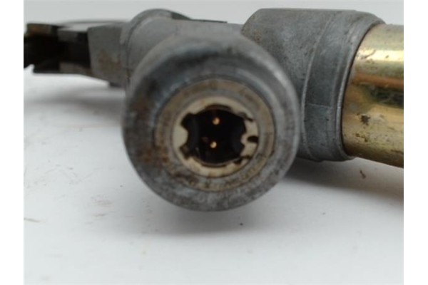 Recambio de enganche cinturon para renault clio i fase iii 1.2 oasis referencia OEM IAM   