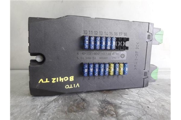 Recambio de caja fusibles/rele para mercedes-benz vito furgón (638) 2.3 110 d  (638.074) referencia OEM IAM 0005400650 0851002 