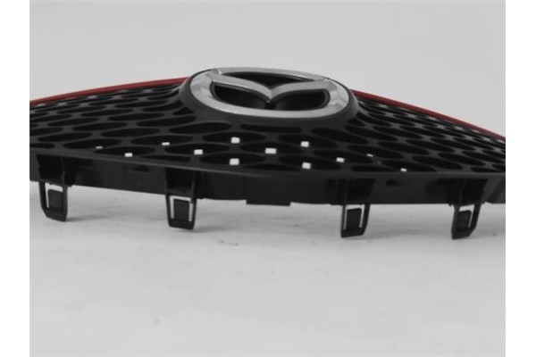 Recambio de rejilla capo para mazda 3 sedán (bk) 1.6 di turbo referencia OEM IAM BR5H50712  