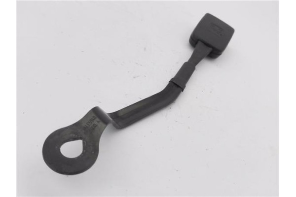 Recambio de anclaje cinturon delantero izquierdo para volkswagen golf iv berlina (1j1) 1.9 tdi referencia OEM IAM 1J3858471  