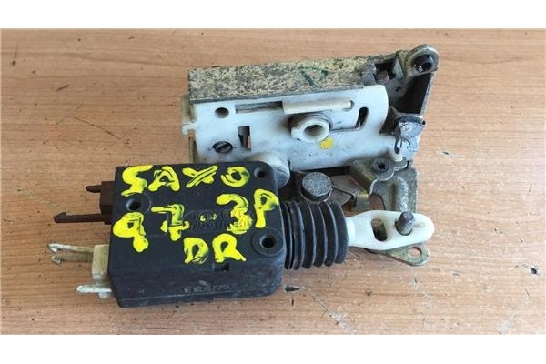 Recambio de cierre electromagnetico delantero derecho para citroen saxo 1.1 sx referencia OEM IAM   