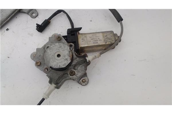 Recambio de mecanismo elevalunas delantero derecho para nissan sunny berlina (n14) 1.6 i 16v referencia OEM IAM 8072050C66 80730