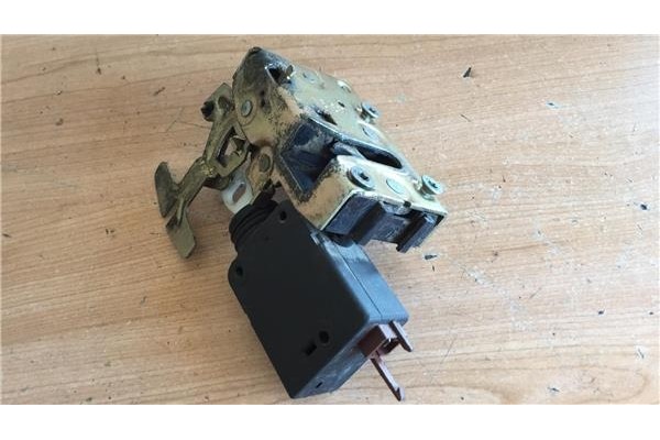 Recambio de cierre electromagnetico trasero derecho para citroen saxo 1.1 sx referencia OEM IAM   