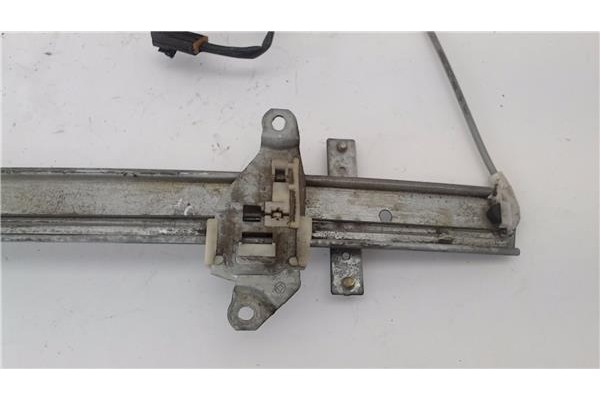 Recambio de mecanismo elevalunas delantero derecho para nissan sunny berlina (n14) 1.6 i 16v referencia OEM IAM 8072050C66 80730