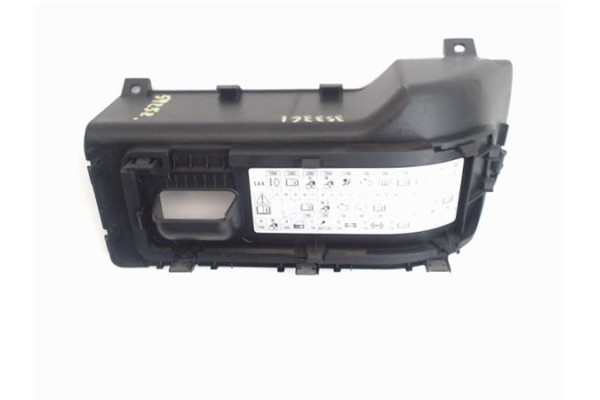 Recambio de embellecedor consola central para honda jazz (gd1/5) 1.4 referencia OEM IAM 77593SAA000ZA 77592SAA000ZA 