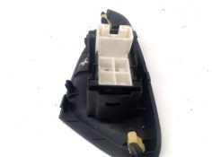 Recambio de botonera puerta delantero derecha para citroen c1 1.2 feel referencia OEM IAM B001019380 B000848280 