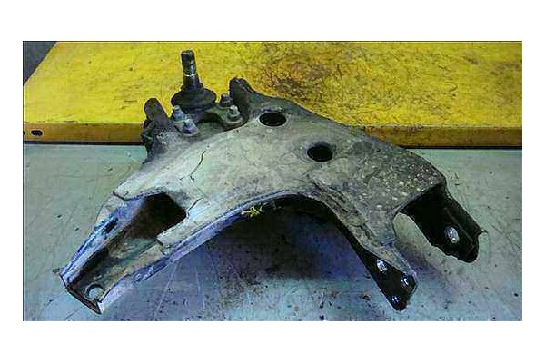 Recambio de brazo inferior delantero derecho para nissan terrano ii (r20) 2.7 td 4wd referencia OEM IAM 5450292G10  