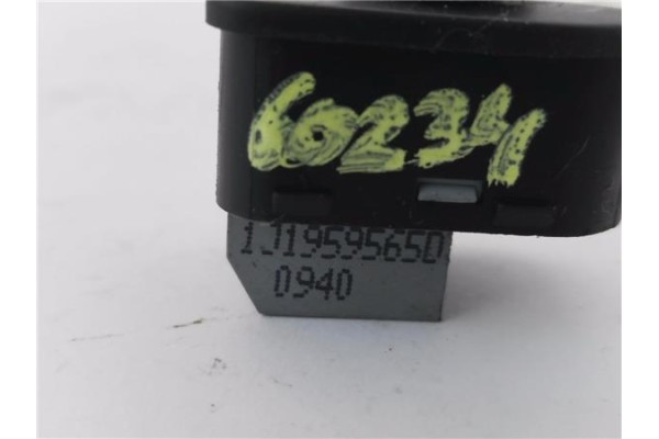 Recambio de mando retrovisor electrico para volkswagen golf iv berlina (1j1) 1.9 tdi referencia OEM IAM 1J1959565D  